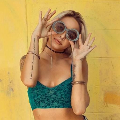 Try-On Hauls